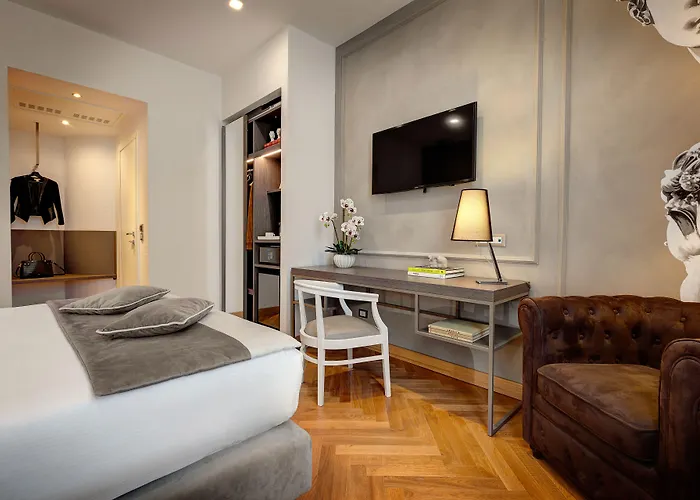 Dharma Hotel Roma
