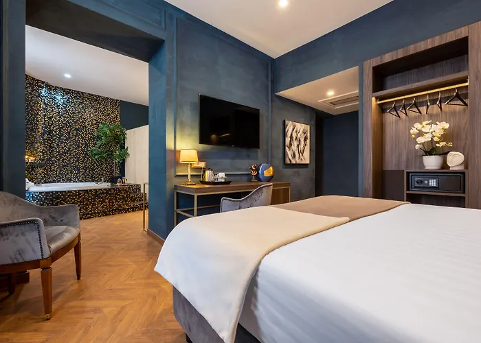 Hotel Dharma