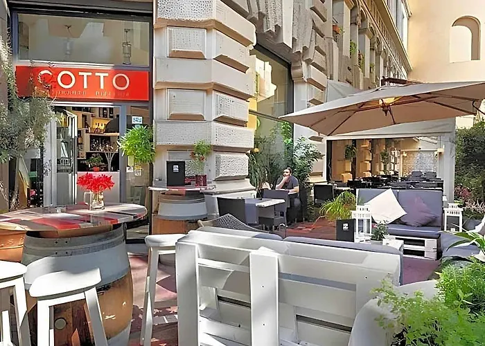 Dharma Hotel Roma