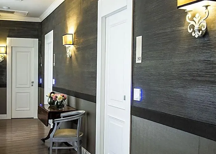 Hotel Dharma 4*