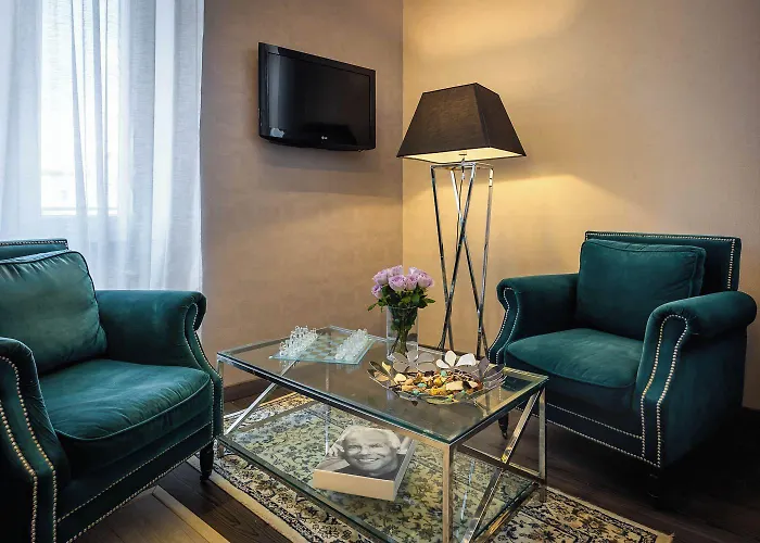 Dharma Hotel Roma